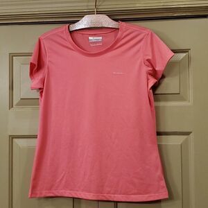 Columbia hot pink omni-wick women's short sleeve top